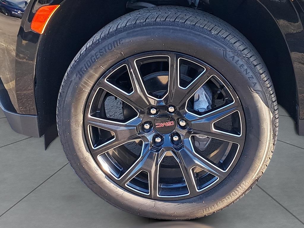 used 2024 GMC Yukon XL car, priced at $73,619