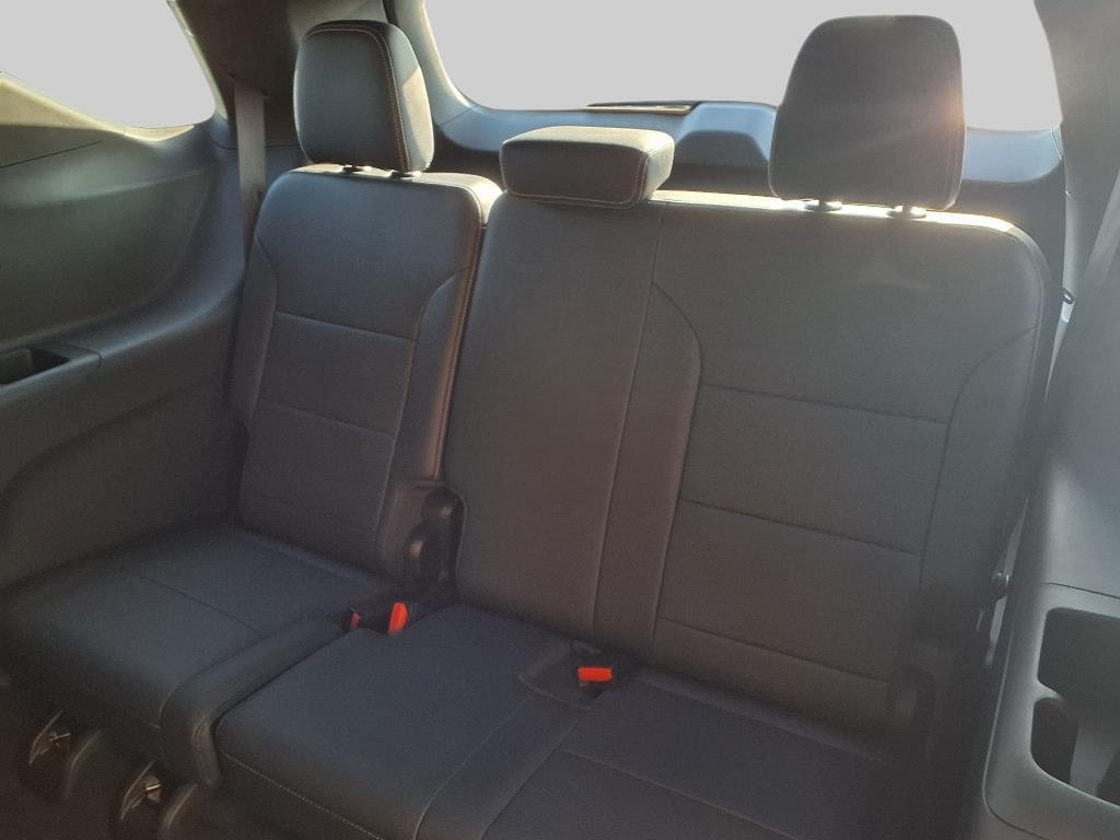 used 2025 Chevrolet Traverse car, priced at $42,644