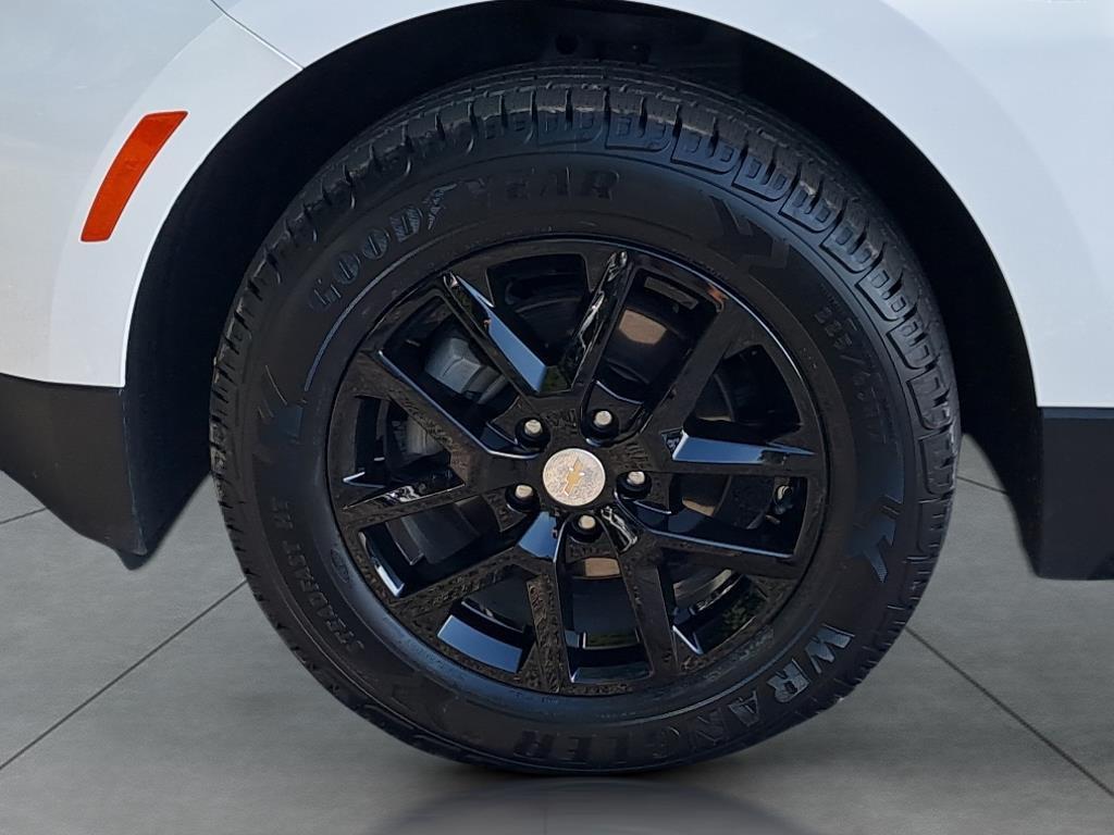 used 2023 Chevrolet Equinox car, priced at $25,988