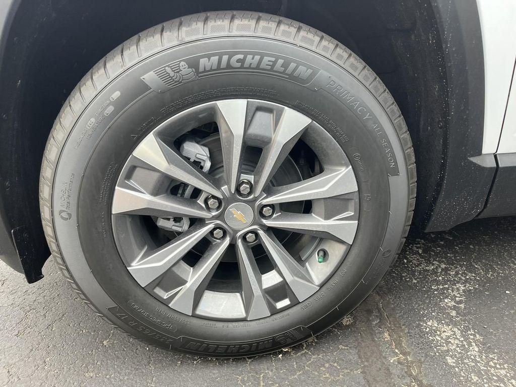 new 2026 Chevrolet Equinox car, priced at $34,865