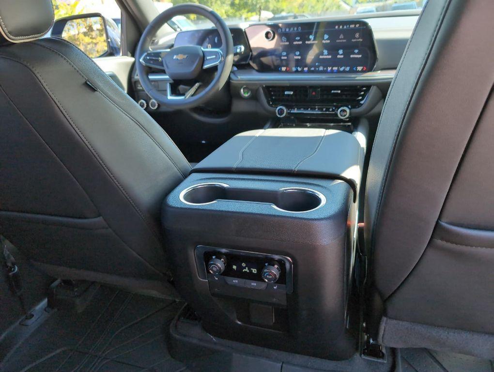 new 2026 Chevrolet Suburban car, priced at $81,490