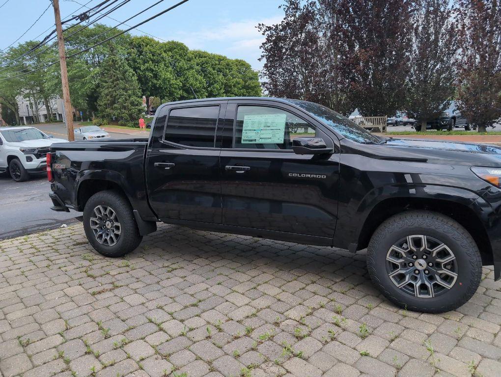 new 2025 Chevrolet Colorado car, priced at $48,490