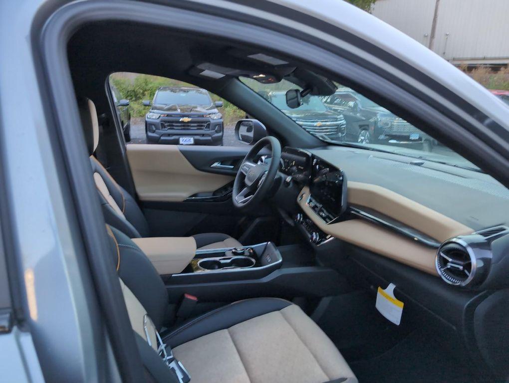 new 2026 Chevrolet Equinox car, priced at $37,345