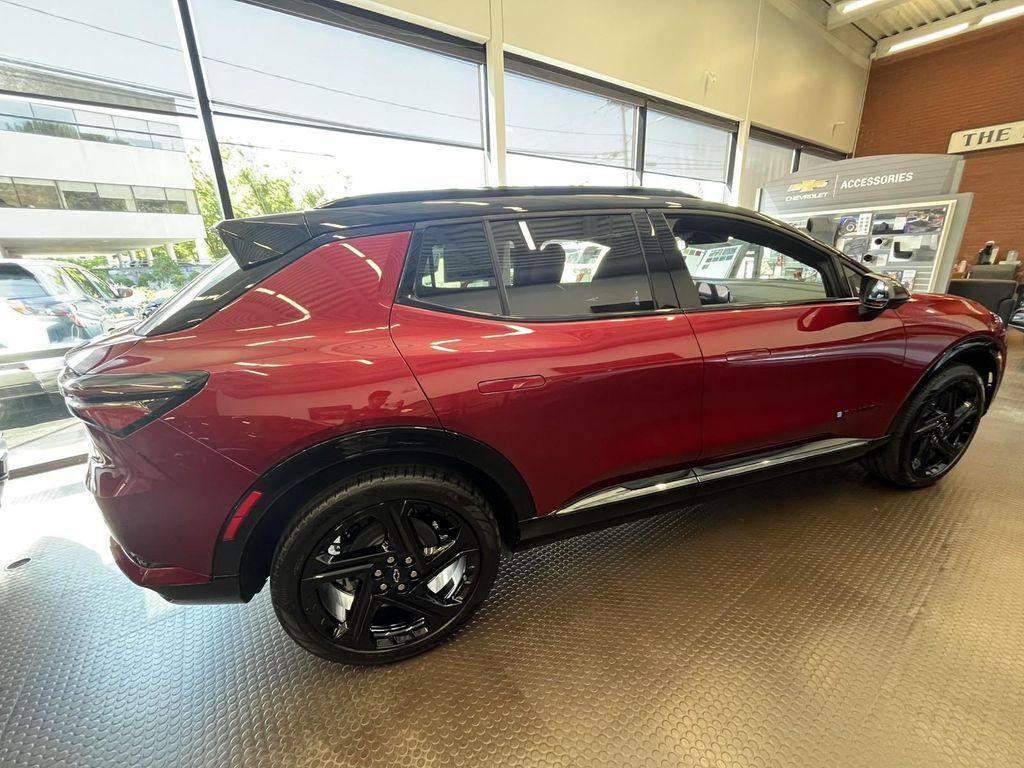 new 2025 Chevrolet Equinox EV car, priced at $49,805