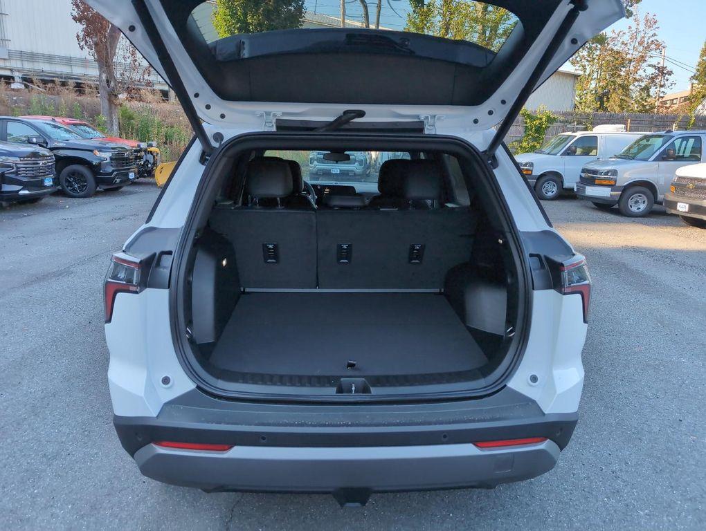 new 2026 Chevrolet Equinox car, priced at $35,590