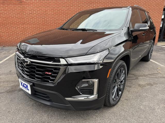 used 2022 Chevrolet Traverse car, priced at $33,827