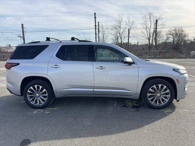 used 2022 Chevrolet Traverse car, priced at $33,427