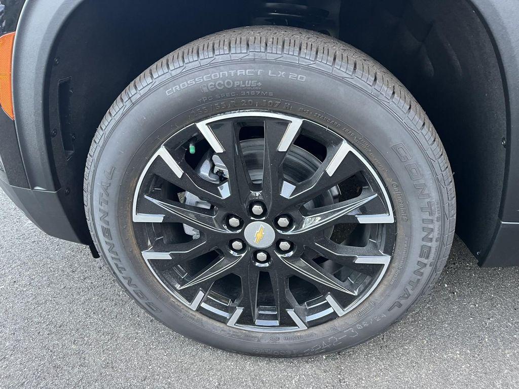 new 2026 Chevrolet Traverse car, priced at $49,845