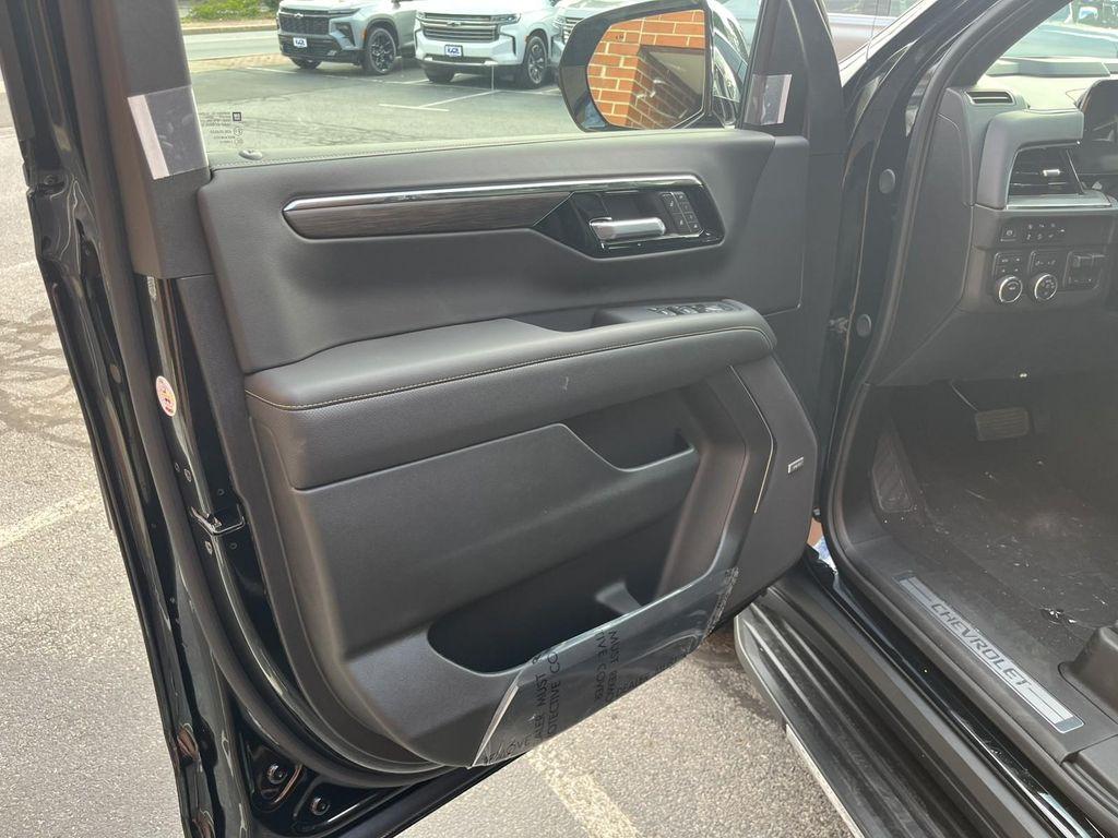 new 2025 Chevrolet Suburban car, priced at $84,184