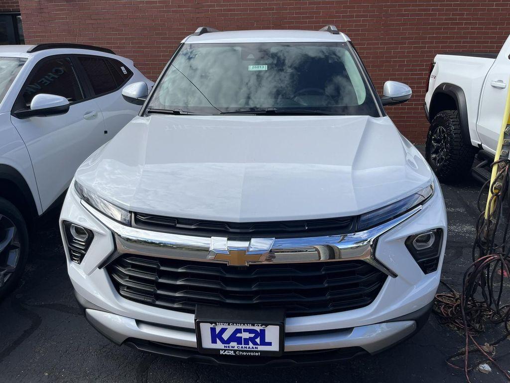 new 2026 Chevrolet TrailBlazer car, priced at $29,045
