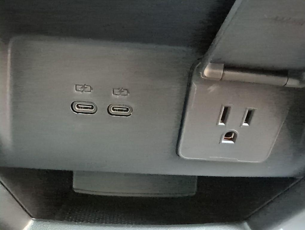 new 2026 Chevrolet Traverse car, priced at $56,934