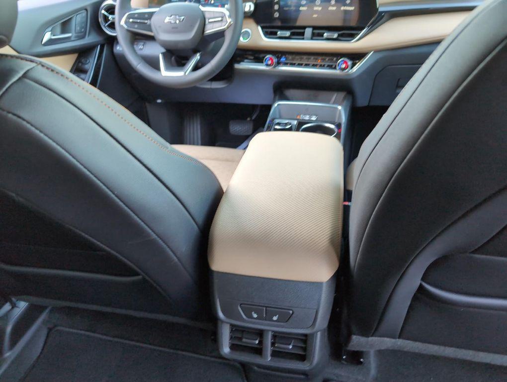 new 2026 Chevrolet Equinox car, priced at $38,290