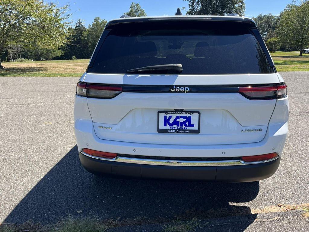 used 2022 Jeep Grand Cherokee car, priced at $32,527