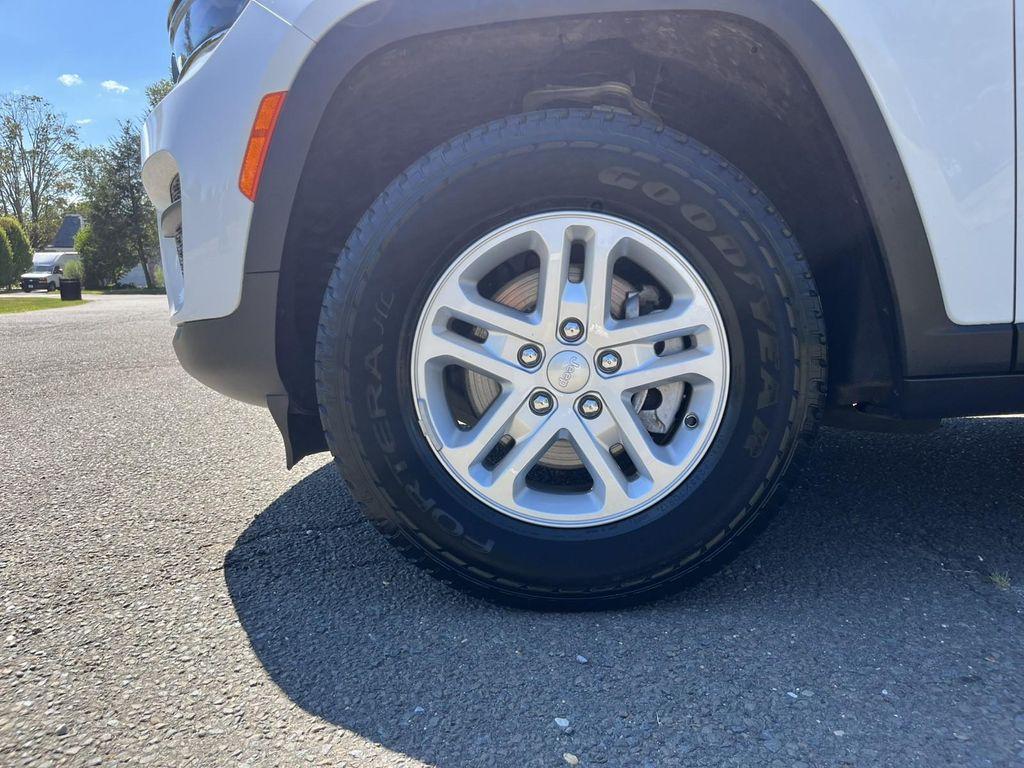 used 2022 Jeep Grand Cherokee car, priced at $32,527