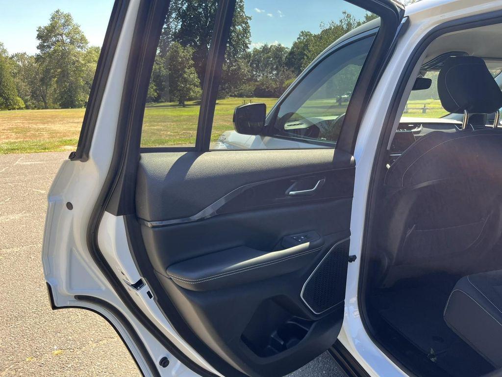 used 2022 Jeep Grand Cherokee car, priced at $32,527
