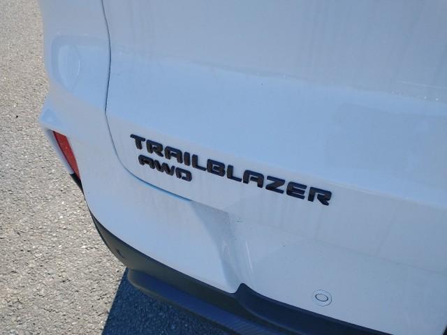 new 2024 Chevrolet TrailBlazer car, priced at $33,300