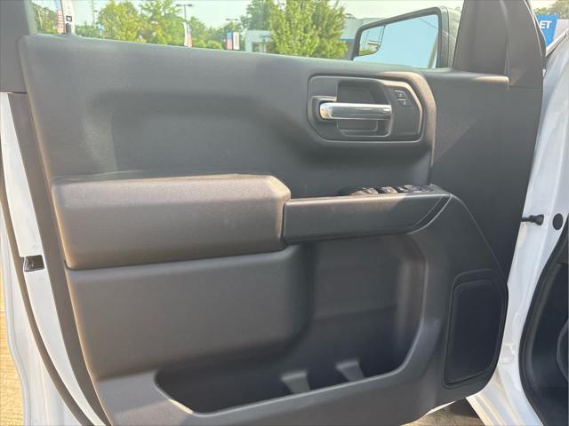 new 2025 GMC Sierra 1500 car, priced at $52,925