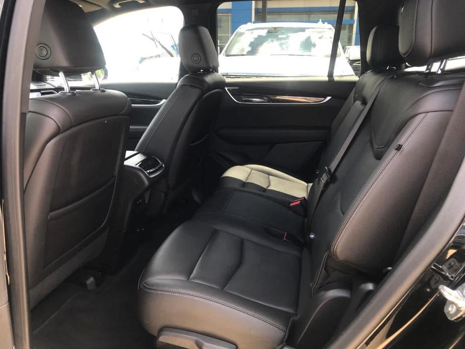 used 2022 Cadillac XT6 car, priced at $35,995