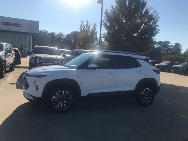 new 2025 Chevrolet TrailBlazer car, priced at $28,725