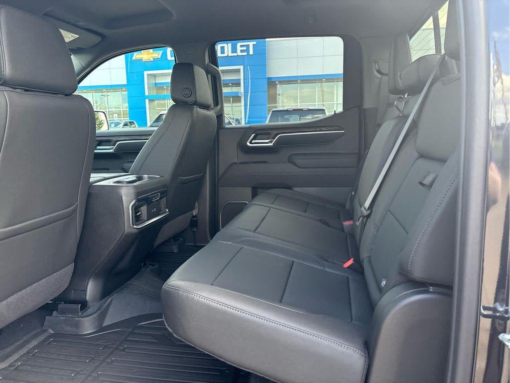 new 2025 GMC Sierra 1500 car, priced at $66,690
