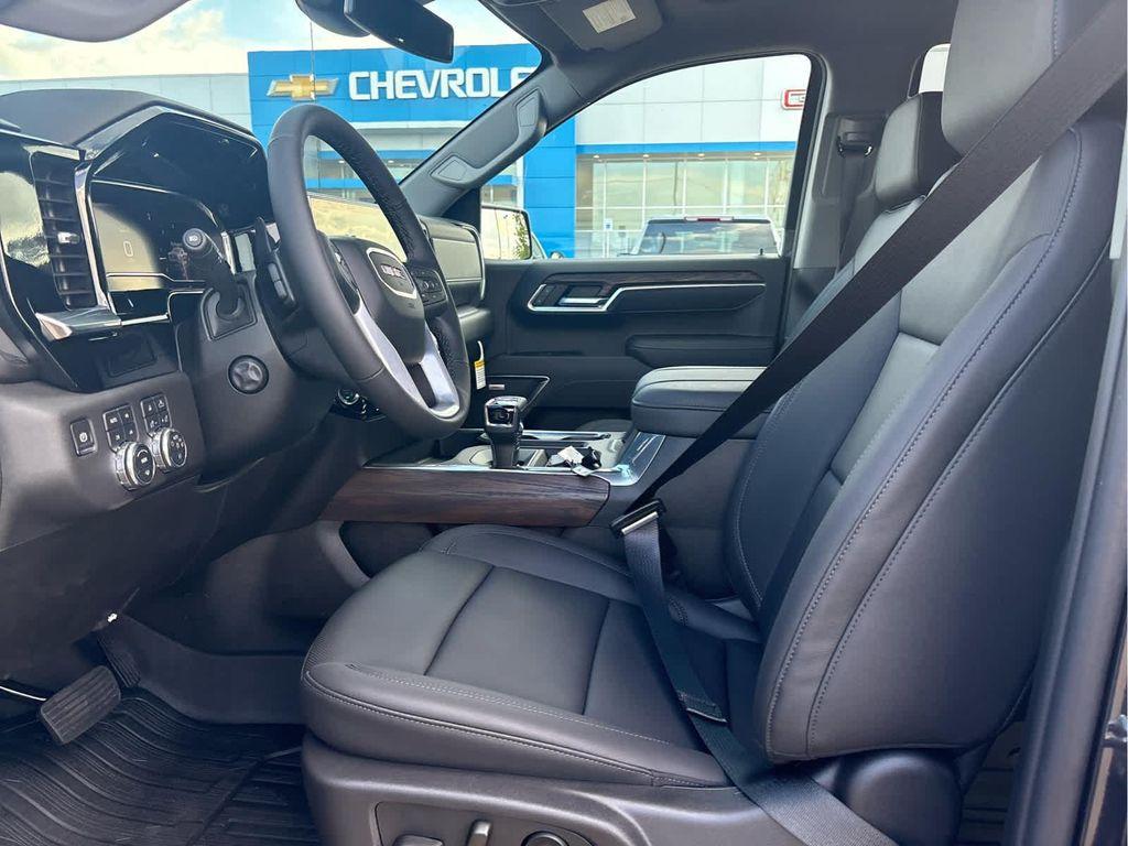 new 2025 GMC Sierra 1500 car, priced at $66,690
