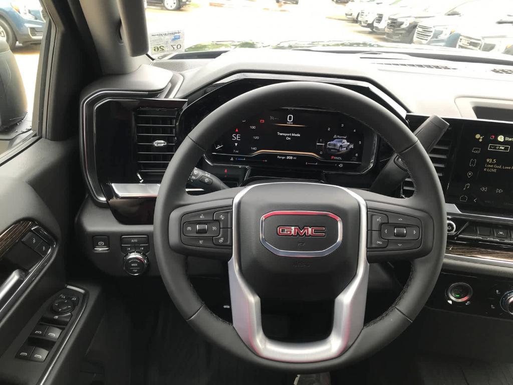 new 2024 GMC Sierra 1500 car, priced at $58,070