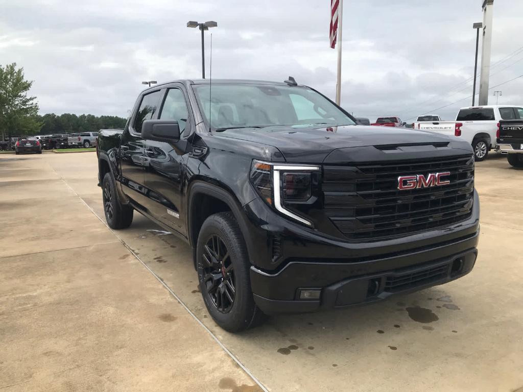 new 2024 GMC Sierra 1500 car, priced at $58,070