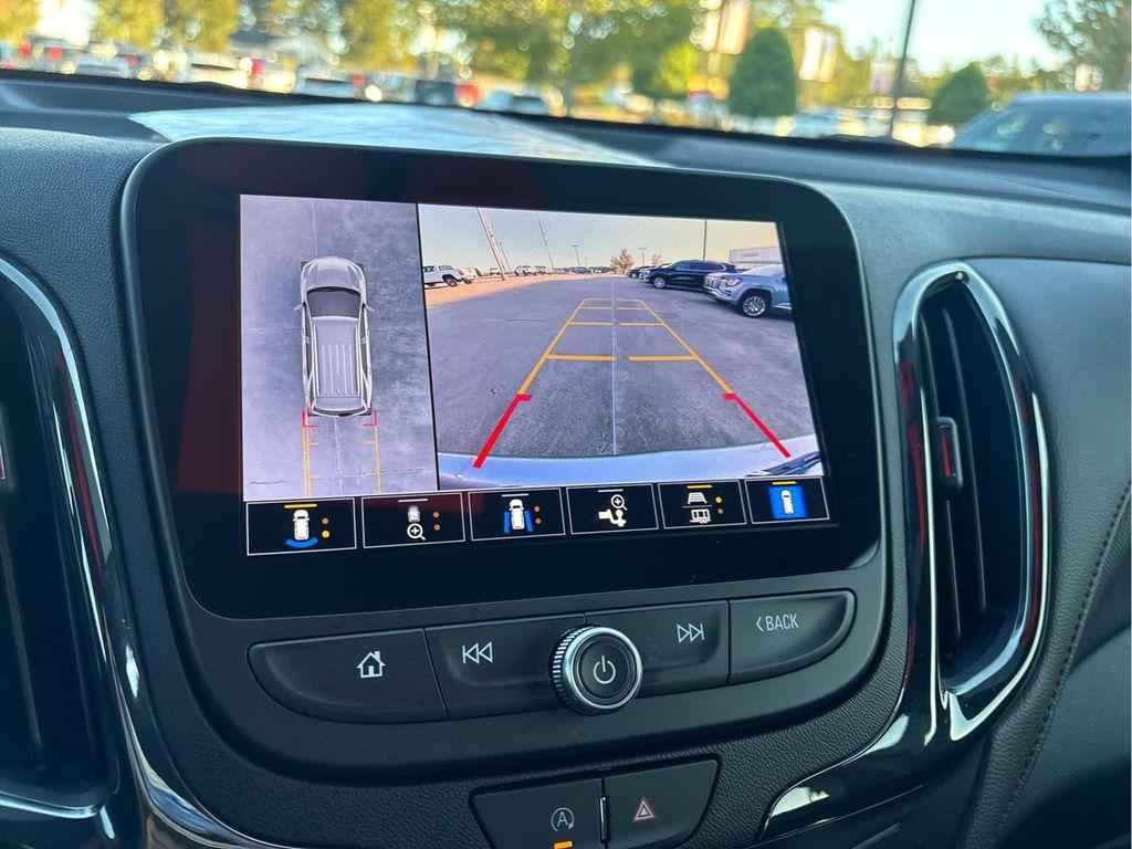 used 2024 Chevrolet Equinox car, priced at $25,995