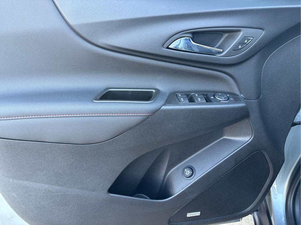 used 2024 Chevrolet Equinox car, priced at $25,995