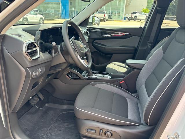 new 2025 Chevrolet TrailBlazer car, priced at $29,065