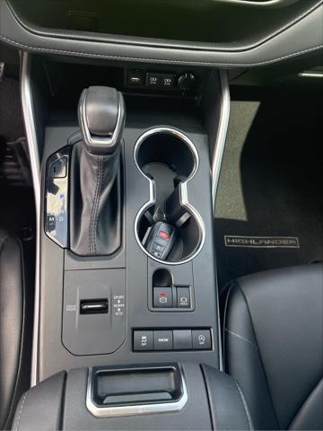 used 2021 Toyota Highlander car, priced at $31,595