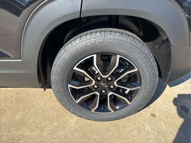 new 2025 Chevrolet TrailBlazer car, priced at $33,325