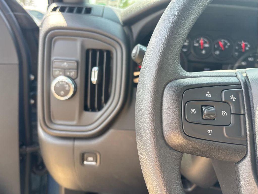 new 2025 GMC Sierra 2500 car, priced at $54,375