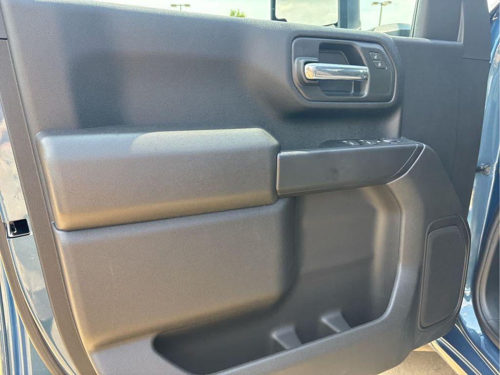 new 2025 GMC Sierra 2500 car, priced at $54,375