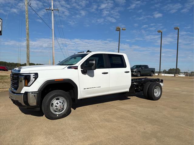 new 2025 GMC Sierra 3500 car, priced at $66,758