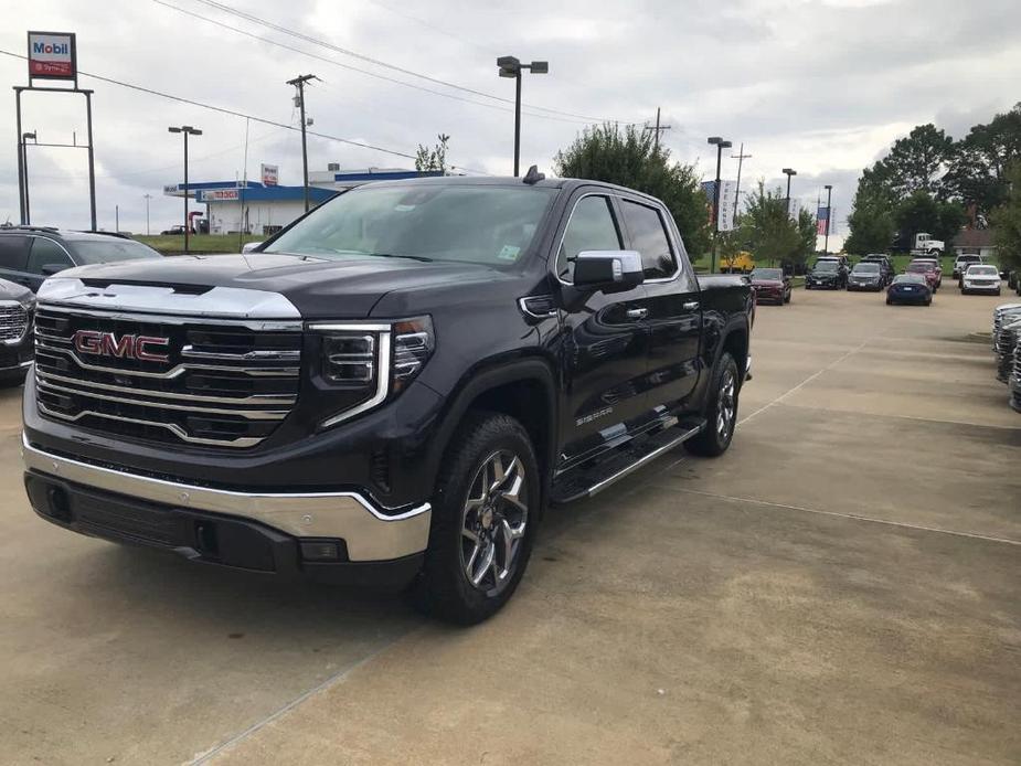 new 2024 GMC Sierra 1500 car, priced at $68,090