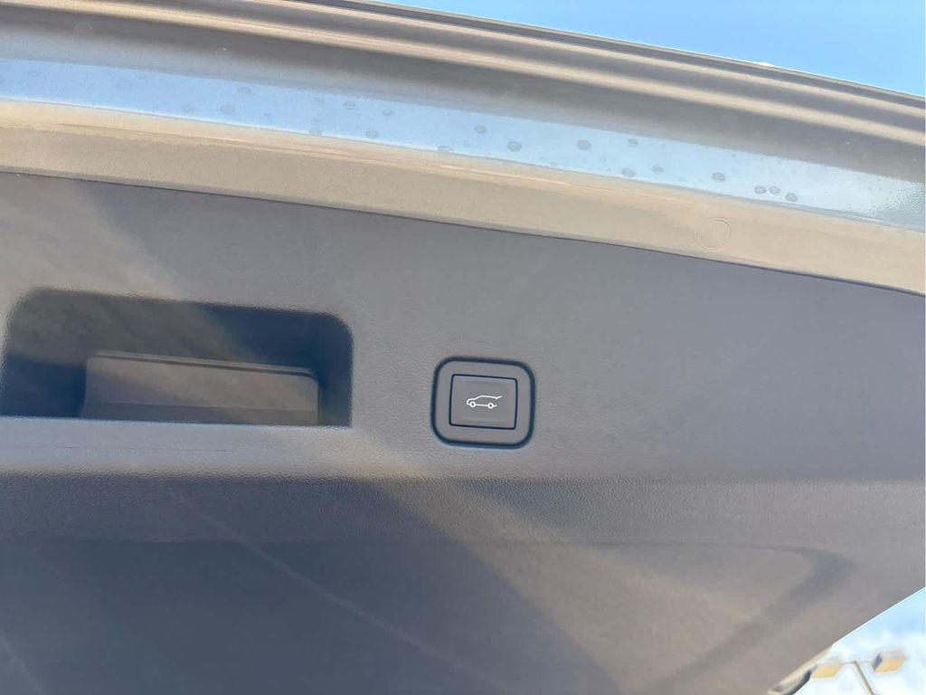 new 2026 GMC Acadia car, priced at $53,645