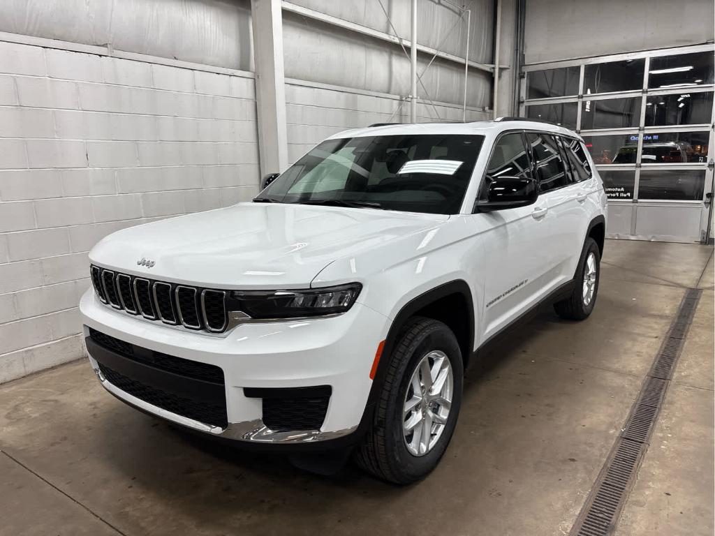 new 2025 Jeep Grand Cherokee L car, priced at $37,775
