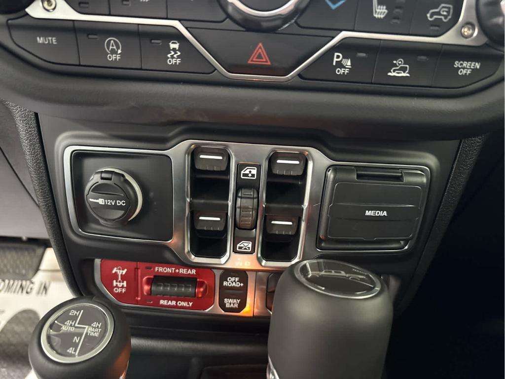 new 2025 Jeep Gladiator car, priced at $56,928