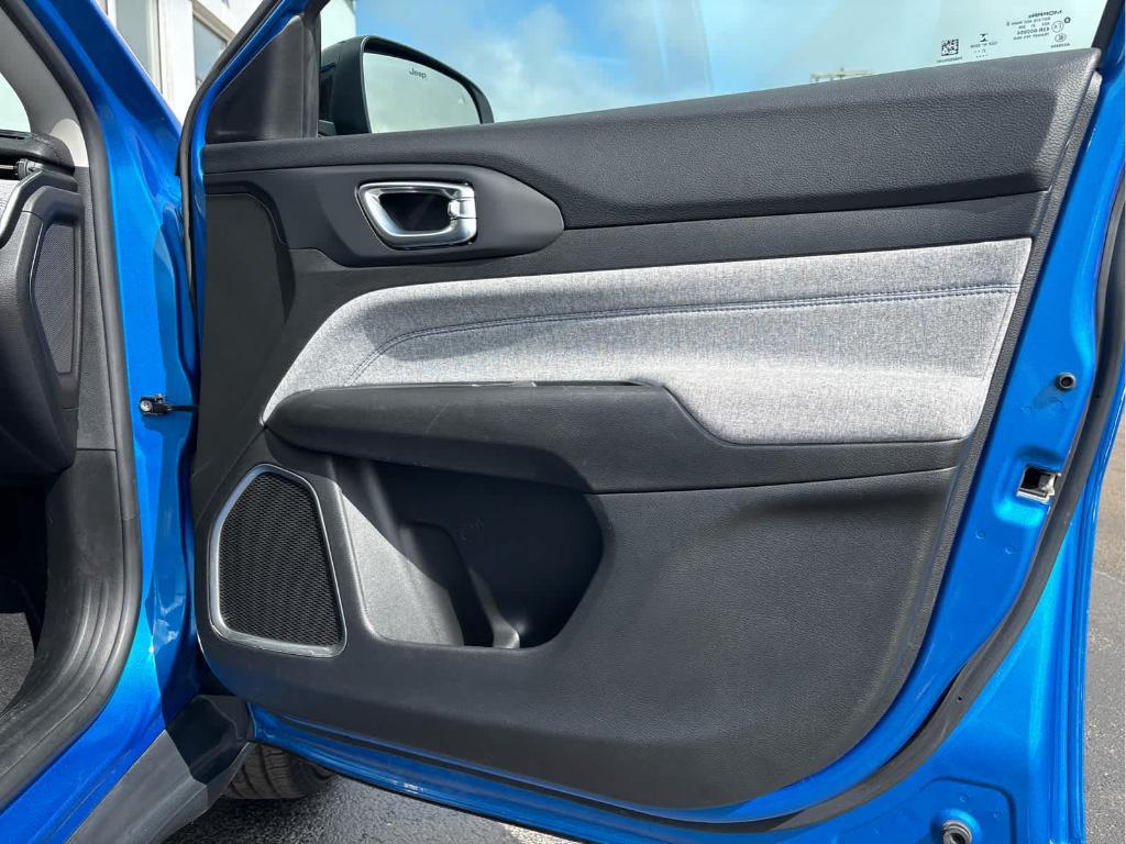 used 2022 Jeep Compass car, priced at $20,660