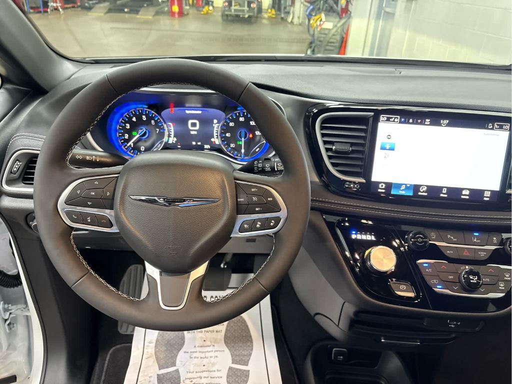 new 2026 Chrysler Pacifica car, priced at $44,103
