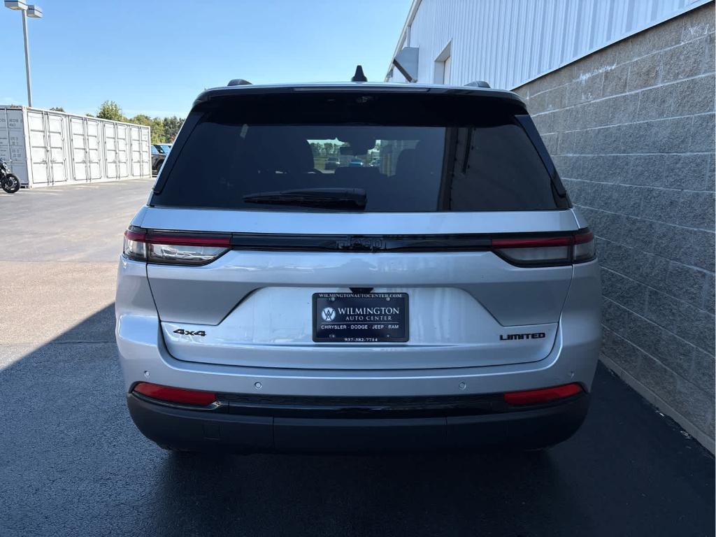 new 2025 Jeep Grand Cherokee car, priced at $50,750