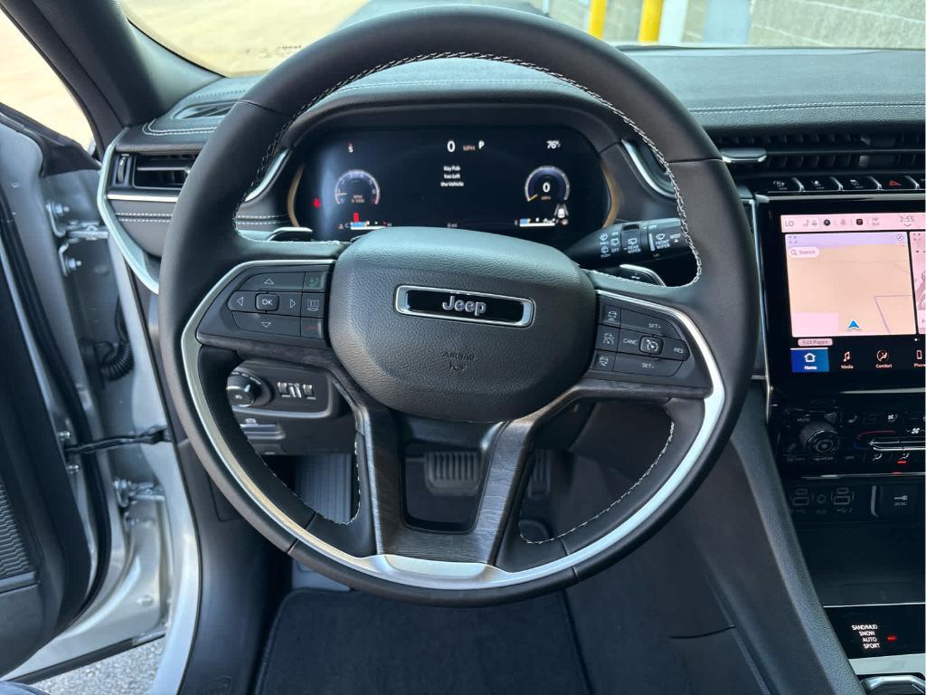 new 2025 Jeep Grand Cherokee car, priced at $50,750