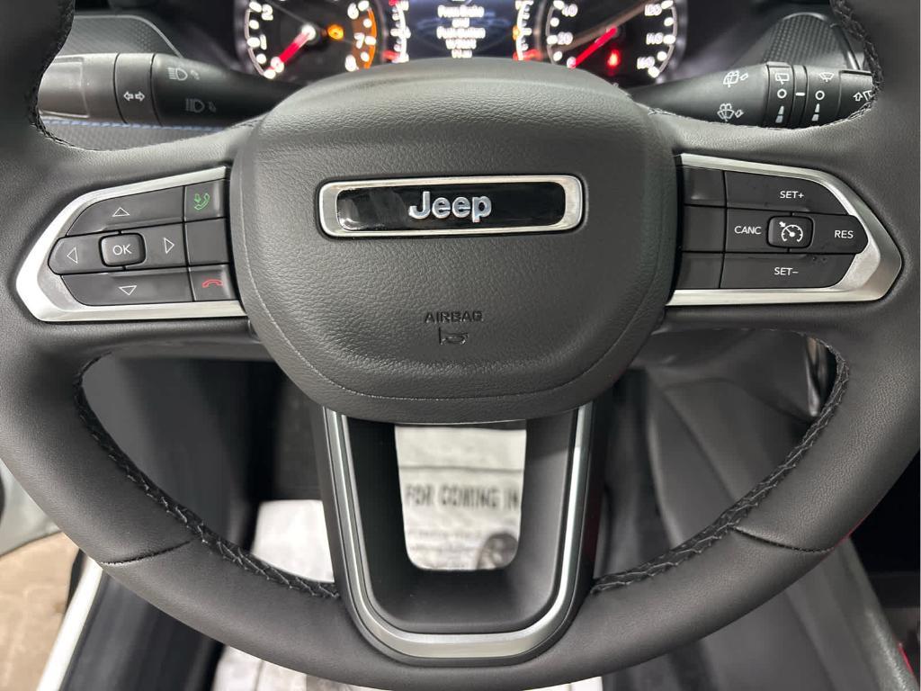 new 2025 Jeep Compass car, priced at $31,276