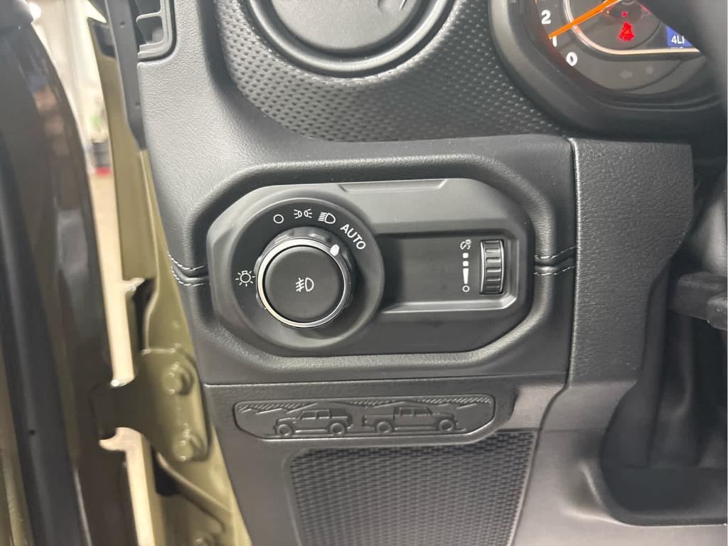 new 2025 Jeep Wrangler car, priced at $70,755