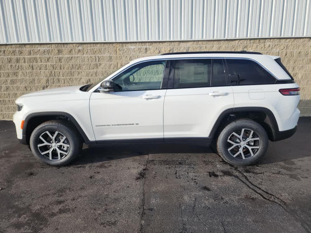 new 2025 Jeep Grand Cherokee car, priced at $50,635