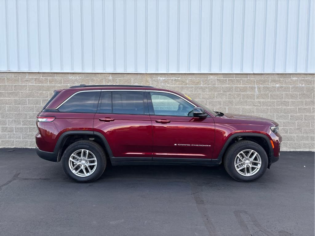 used 2025 Jeep Grand Cherokee car, priced at $32,130