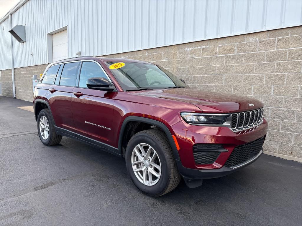 used 2025 Jeep Grand Cherokee car, priced at $32,130
