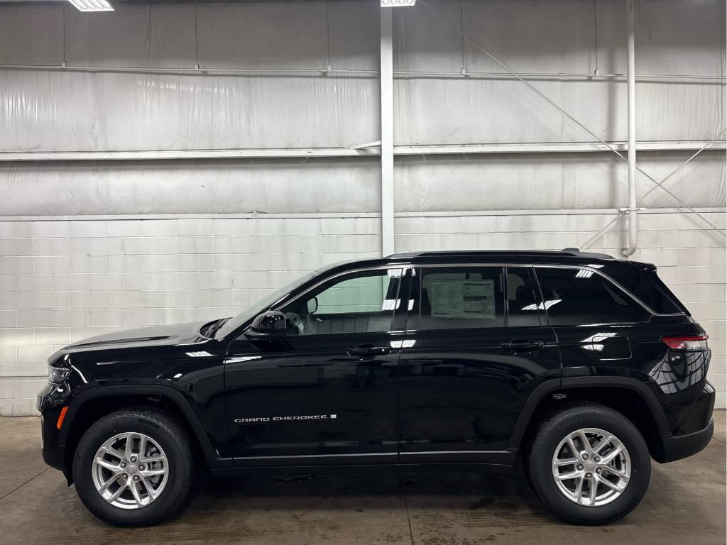 new 2025 Jeep Grand Cherokee car, priced at $41,316