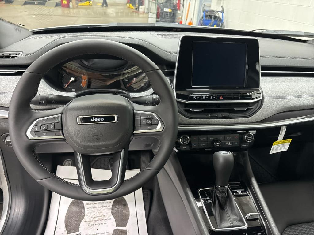 new 2025 Jeep Compass car, priced at $32,182